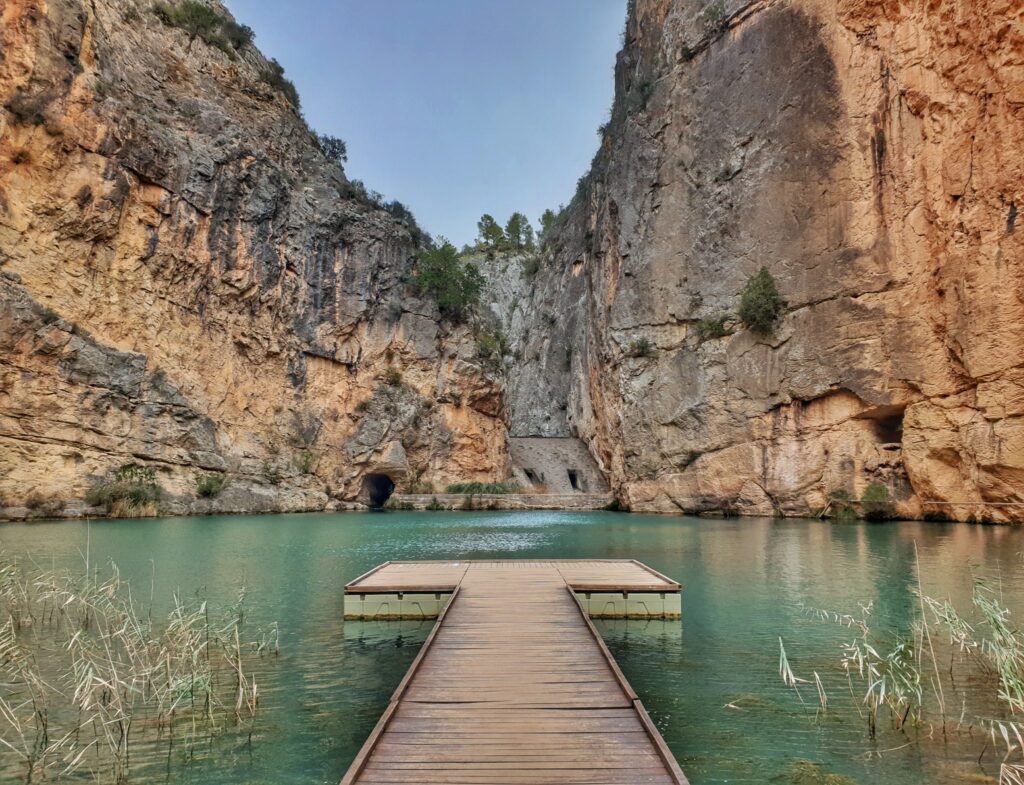 Charco azul Chulilla, mejores rutas para ir con tu perro por valencia