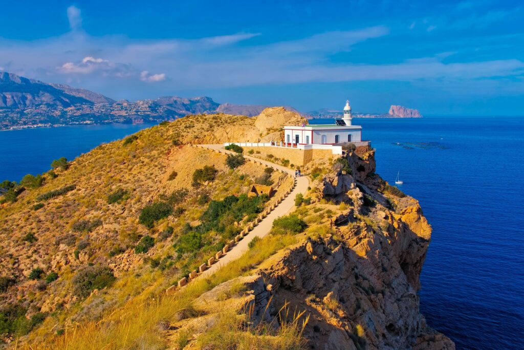 Faro del Albir, una ruta increible para ir con tu perro